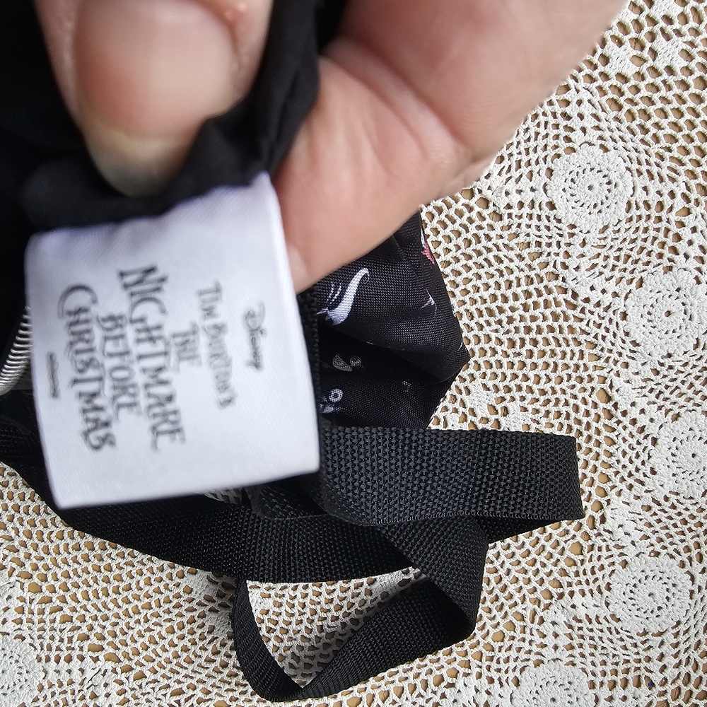 Loungefly Nightmare Before Christmas Characters Passport Crossbody Bag Used - Picture 8 of 13